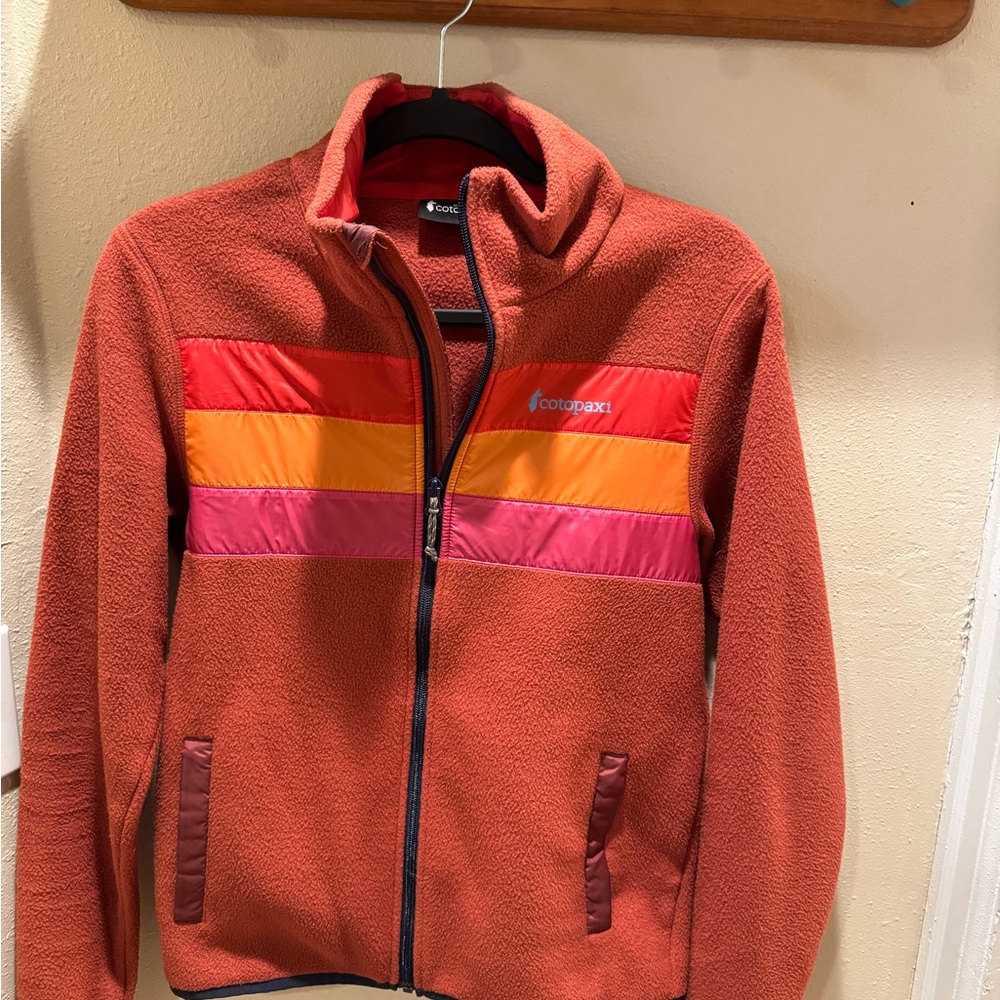 Cotopaxi Women’s Red and Orange Fleece Jacket